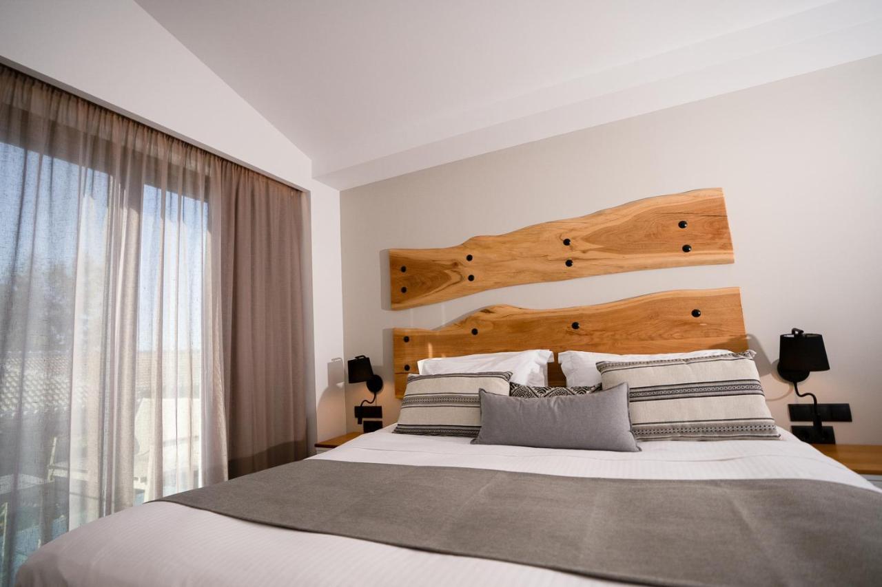 Zoe Seaside Resort Gialova Dış mekan fotoğraf