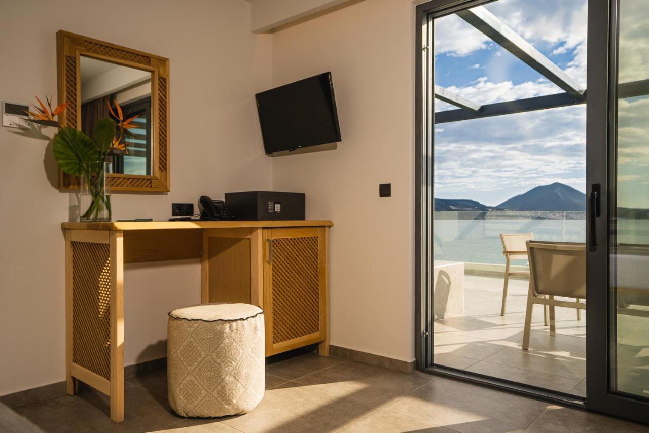 Zoe Seaside Resort Gialova Dış mekan fotoğraf